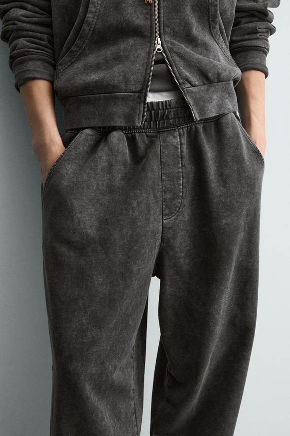 ZARA ДЖОГГЕРЫ BALLOON FIT С ЭФФЕКТОМ ПОТЕРТОСТИ, ТЕМНЫЙ АНТРАЦИТ