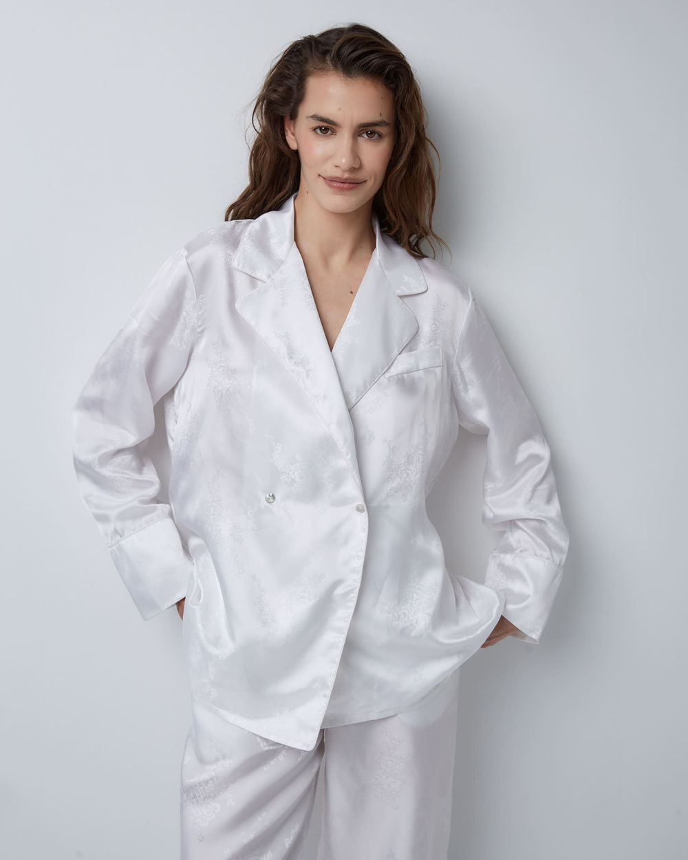 Костюм в пижамном стиле из вискозы Гуччи белый