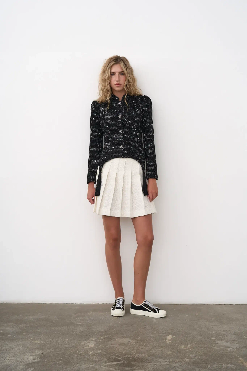 Мини-юбка в складку белая