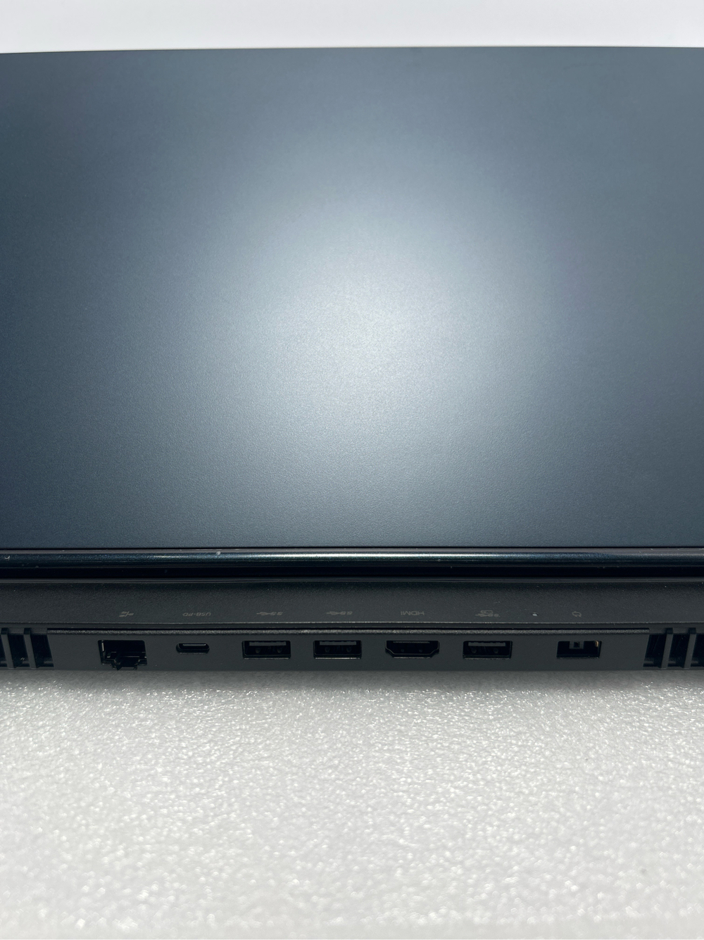 Ноутбук Lenovo Legion 5 15ACH6A (82NW001CRK) 15.6"/AMD Ryzen 7 5800H/RAM 16GB/SSD 512GB/AMD Radeon RX6600M 8GB/1920*1080/IPS/DOS/Подсветка кл-ры: LED/черный. Состояние: B1