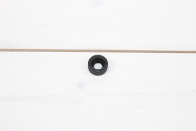 Манжета крышки клапанной ISF2.8 под болт 0424