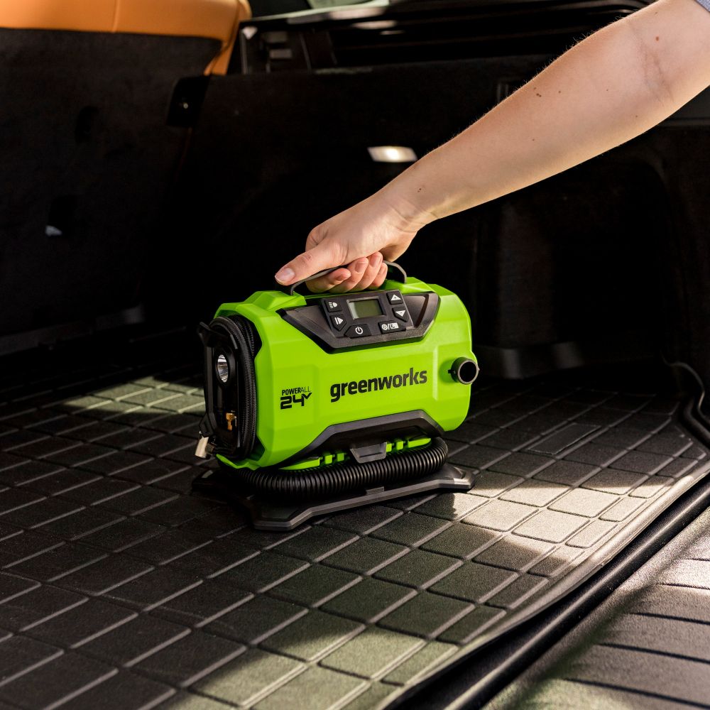 Компрессор автомобильный аккумуляторный Greenworks Арт. 3400807, 24V / 12V (от прикуривателя автомобиля), без АКБ и ЗУ в сумке