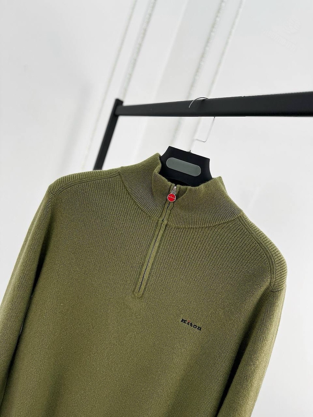 Свитер Kiton