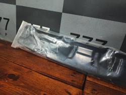 Усилитель заднего бампера Toyota Fortuner 2 Новый Оригинал 523460k020