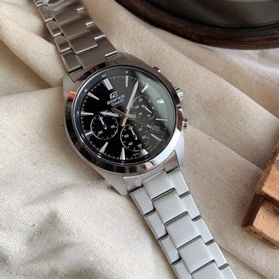 Наручные часы Casio Edifice EFV-630D-1AVUDF