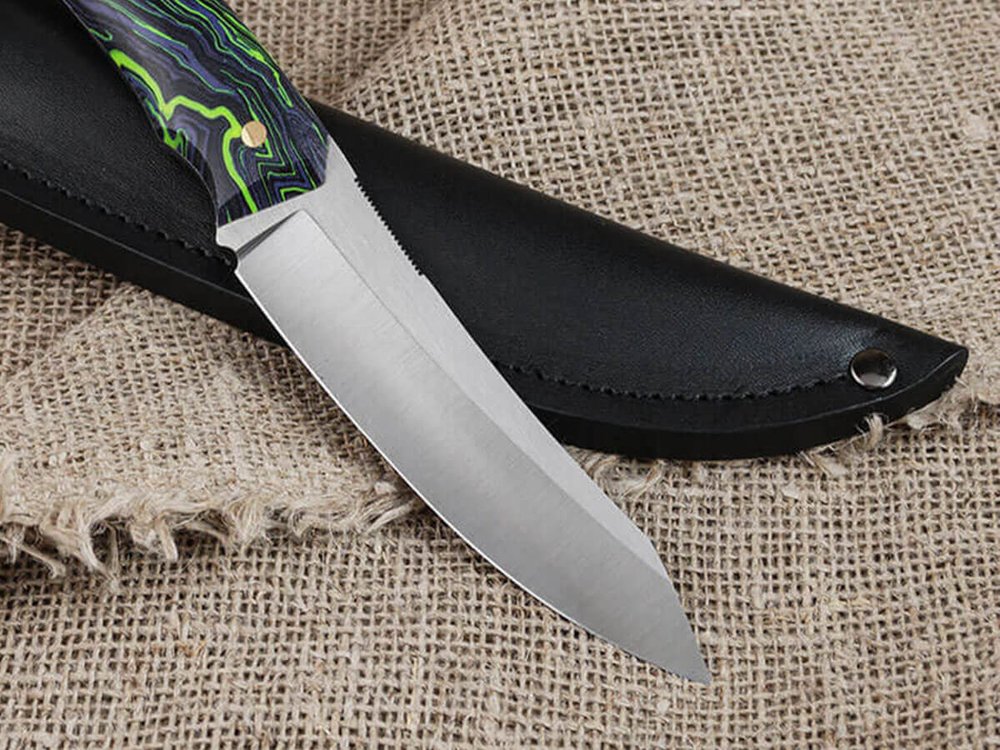 Нож для бушкрафта "Велес", сталь VG-10/Elmax, рукоять микарта (фиолетово-зелёная)