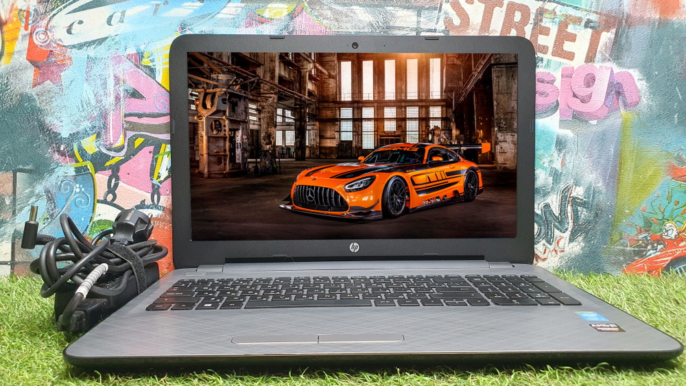 Ноутбук HP i3/4Gb