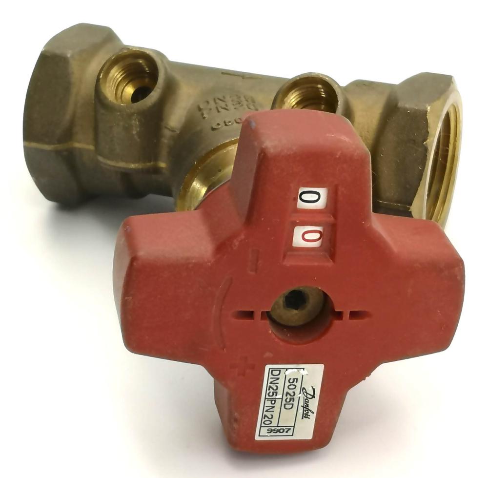 Вентиль с косой врезкой Danfoss DN25 Ду25 PN20 C5044 (5025D)