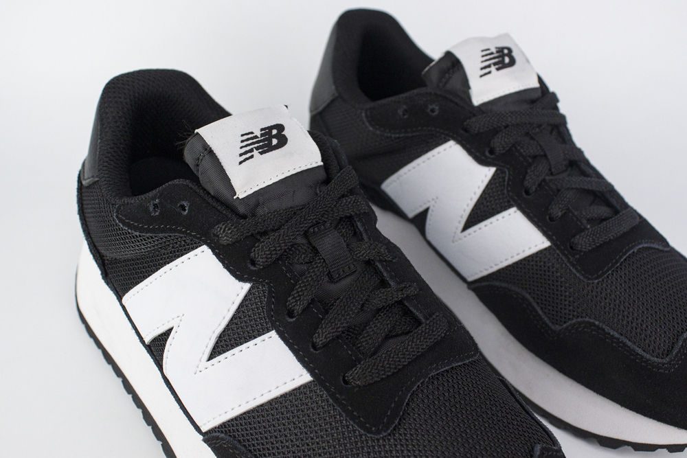 Кроссовки New Balance 237 Wmns Black / White