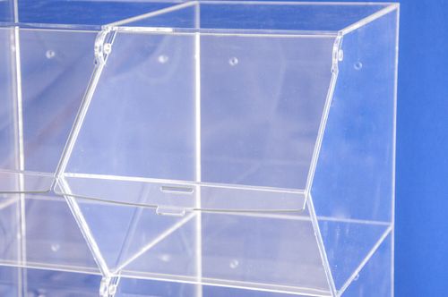 Диспенсер витрина для конфет мармеладов орехов снеков 3-х яр