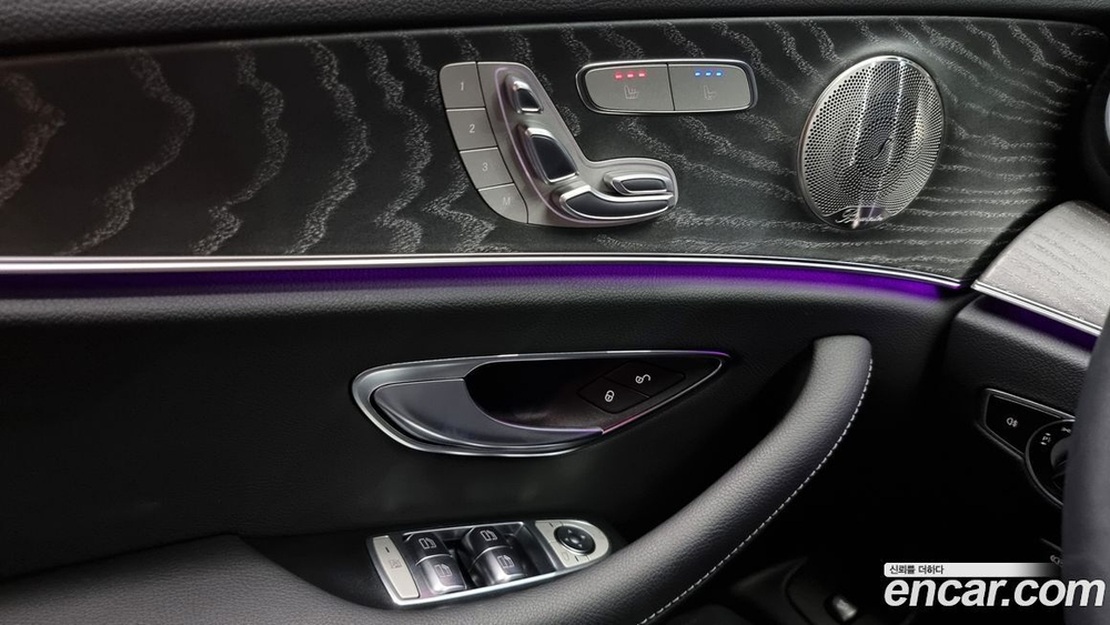 Mercedes-Benz E-Class W213 E350 4MATIC Avangarde (12.2022)