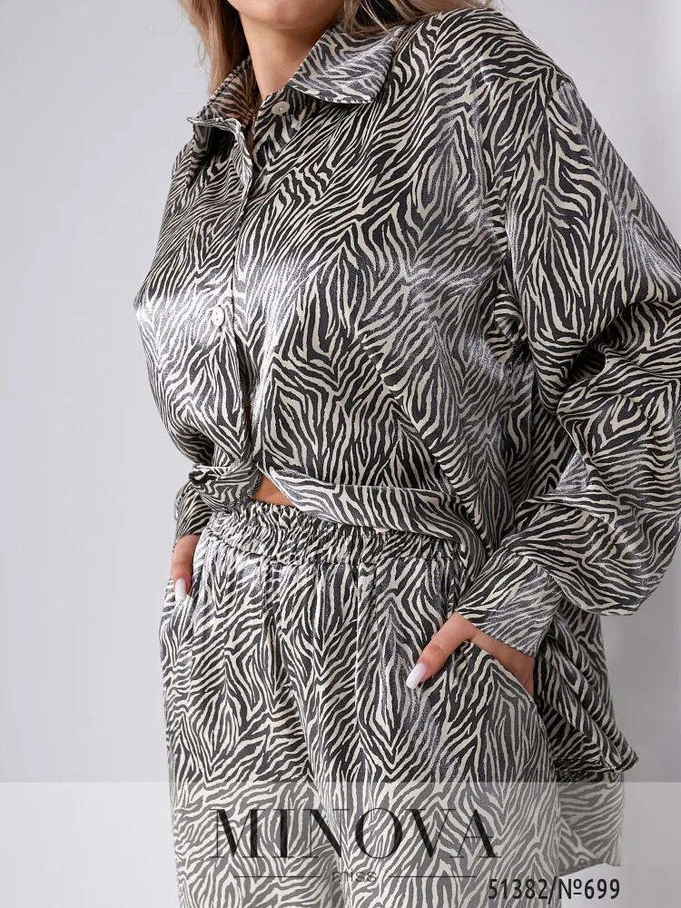 Костюм 699-черный-молочный Minova