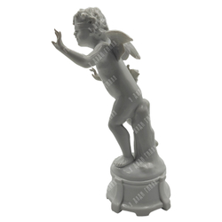 Фарфоровая статуэтка «Амур с завязанными глазами». Ginori (бренд Capodimonte), 1930-е гг.