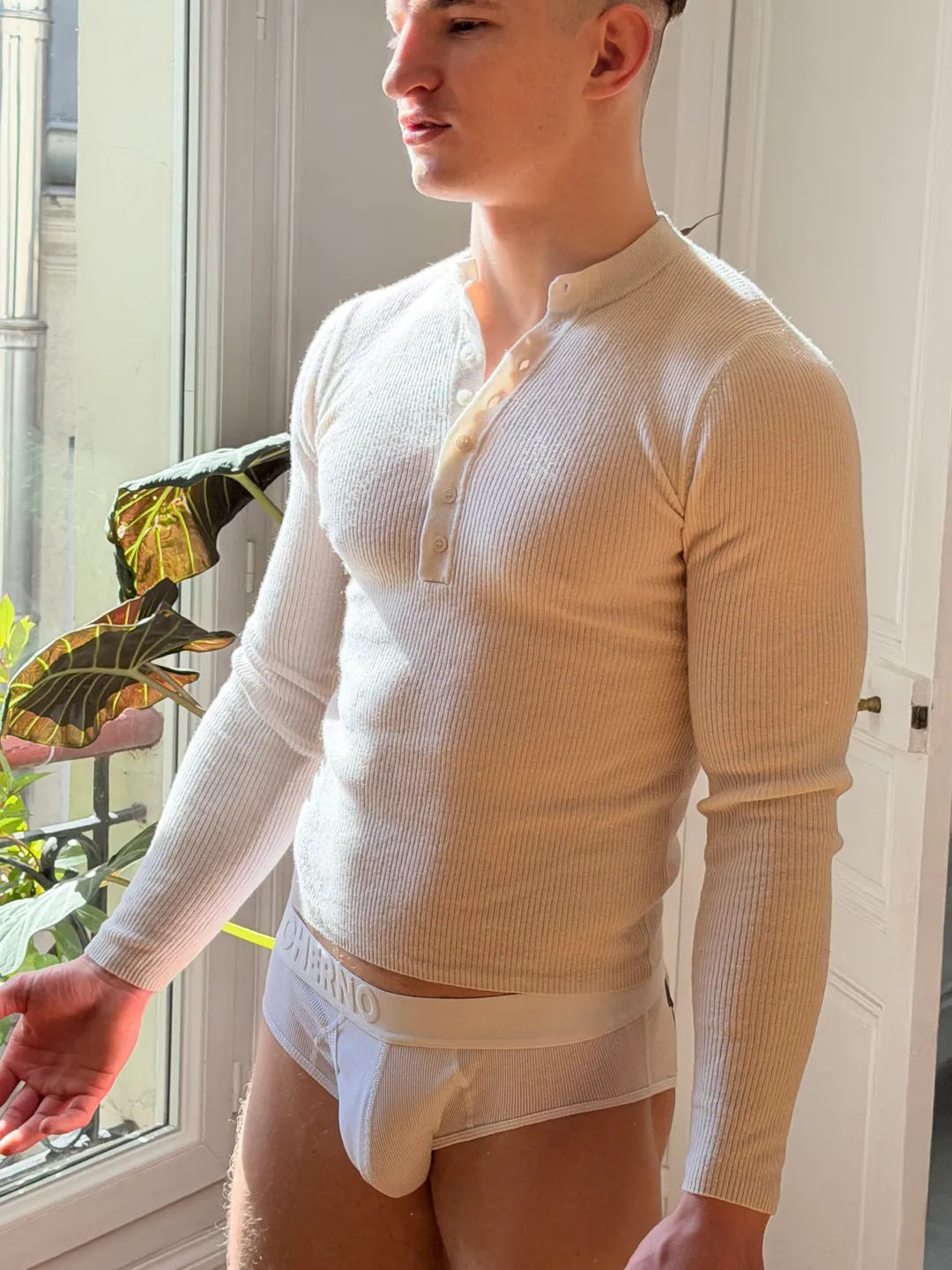 Кремовый лонгслив 