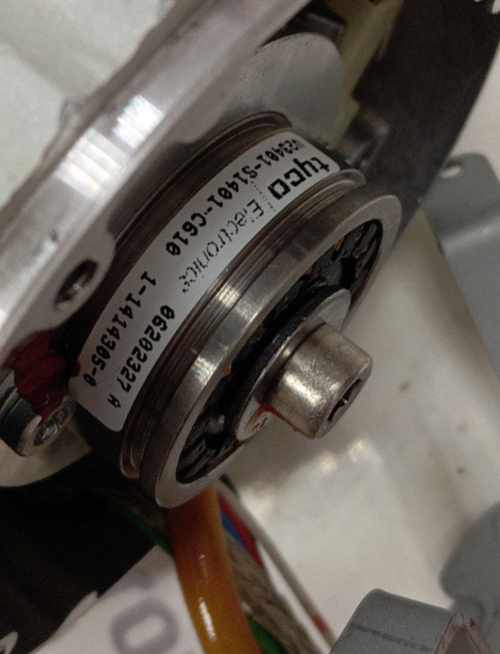 Tyco Electronics V23401-S1401-C610 б/у