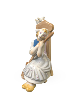 Фарфоровая статуэтка "Золушка" КЭКХЗ