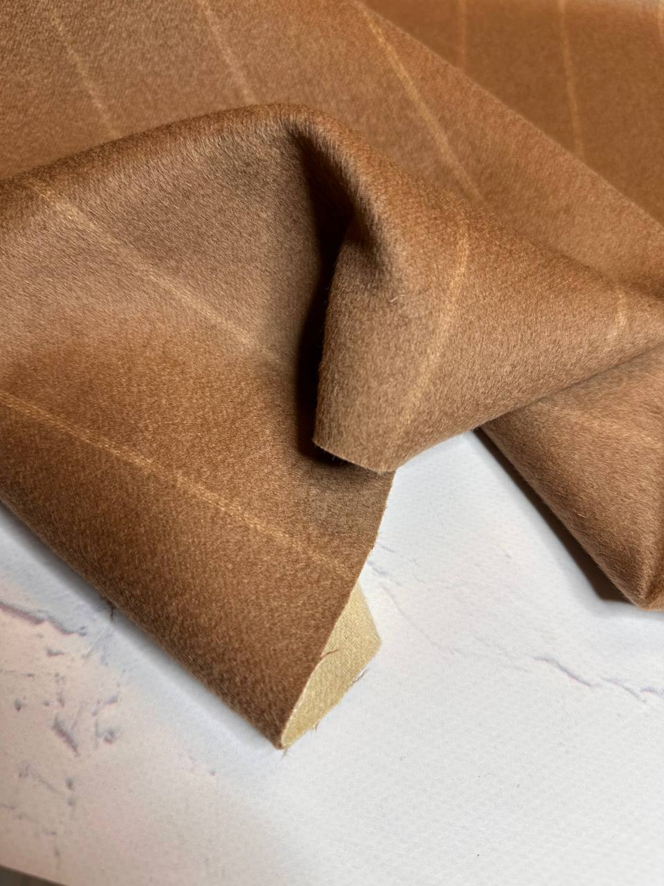 Двусторонний (double-face) пальтовый кашемир с шерстью (80%кашемир/20%шерсть, Бежевый кэмел с тонкой вертикальной полосой/сливочный, 151, 393 гр/м2)