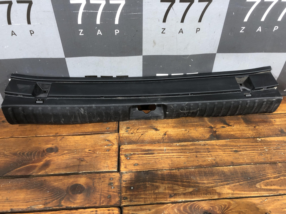 Обшивка замка багажника Kia Ceed 3 (CD) Б/У Оригинал 85771J7300