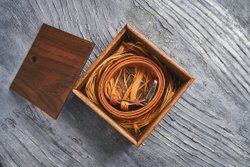 Ремень из крупной текстурной кожи (змея), цвет «тициан», хромированная пряжка