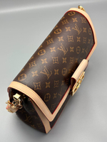 Сумка Louis Vuitton