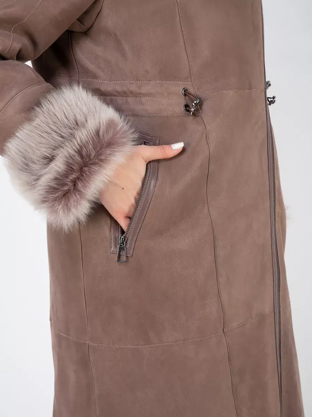 Дубленка зима натуральная с капюшоном длинная