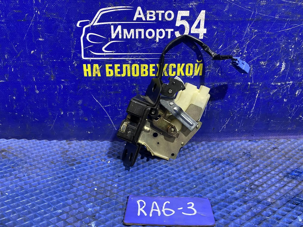 Замок багажника Honda ODYSSEY 2001