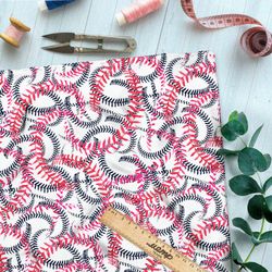 Ткань флис длинные розовые и чёрные листья на белом фоне