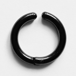 Клипса кольцо черная для имитации пирсинга уха, внутренний диаметр 12мм. Медицинская сталь, титановое покрытие. Цена за одну штуку!