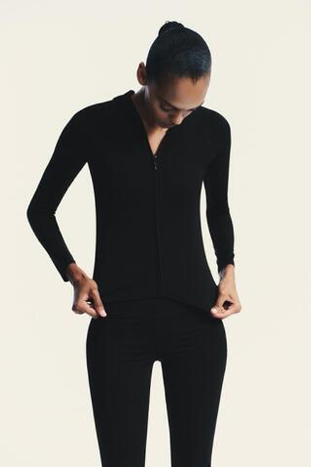 ZARA ТОЛСТОВКА SEAMLESS ИЗ ПОЛИАМИДА, ЧЕРНЫЙ