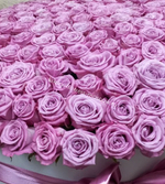 331 светло фиолетовая роза в шляпной коробке