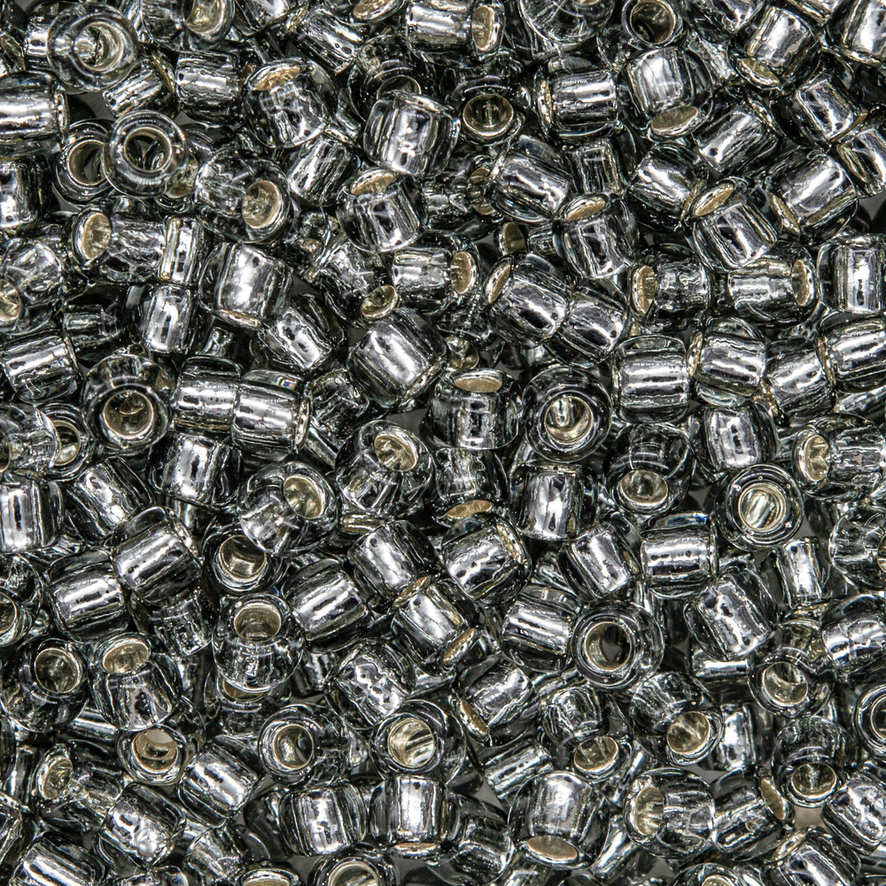 Японский бисер TOHO Round 8/0 (№29), с внутренним серебрением, прозрачный