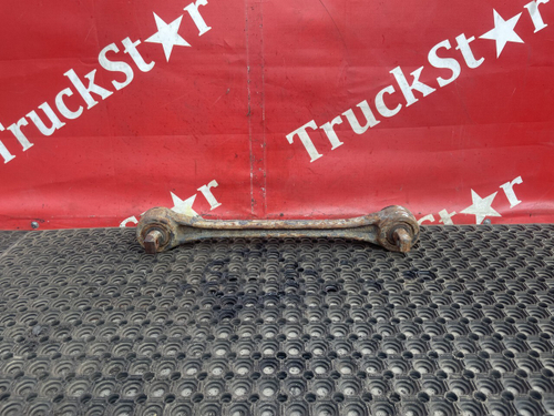 Тяга реактивная задняя