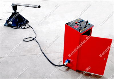 Коммерческая надувная игра "Увернись от палки" (Melt Down) 10*10*1.7 м