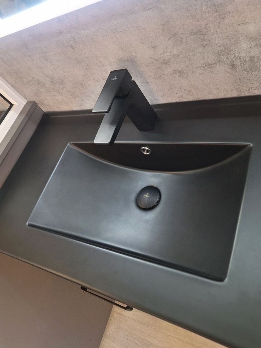 Смеситель для раковины AltroBagno Lamberto 0124 MB