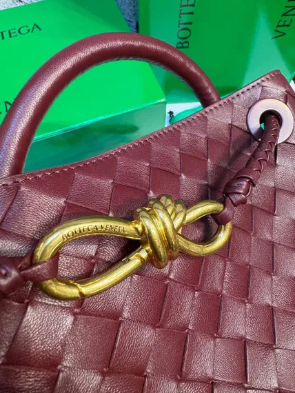 Сумка Bottega Veneta Andiamo бароло