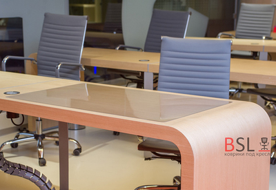 Защитная накладка для стола Clear (прозрачный глянец) 1 мм