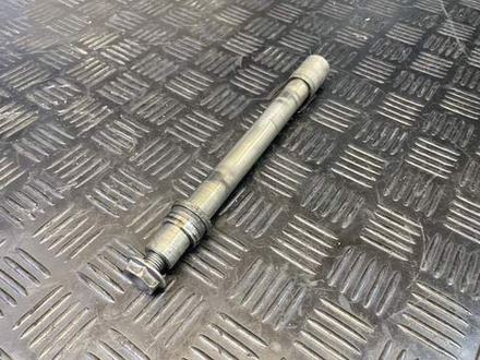 Ось переднего колеса Yamaha FJR1300A RP13A 2010