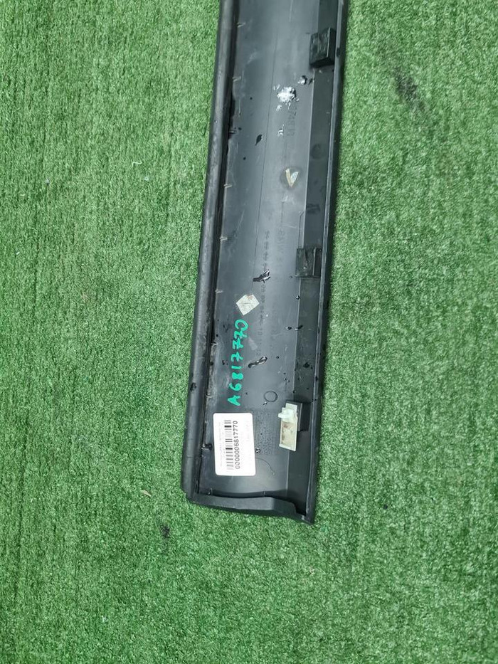 Накладка двери передняя правая BMW X3 F25 (10-17)