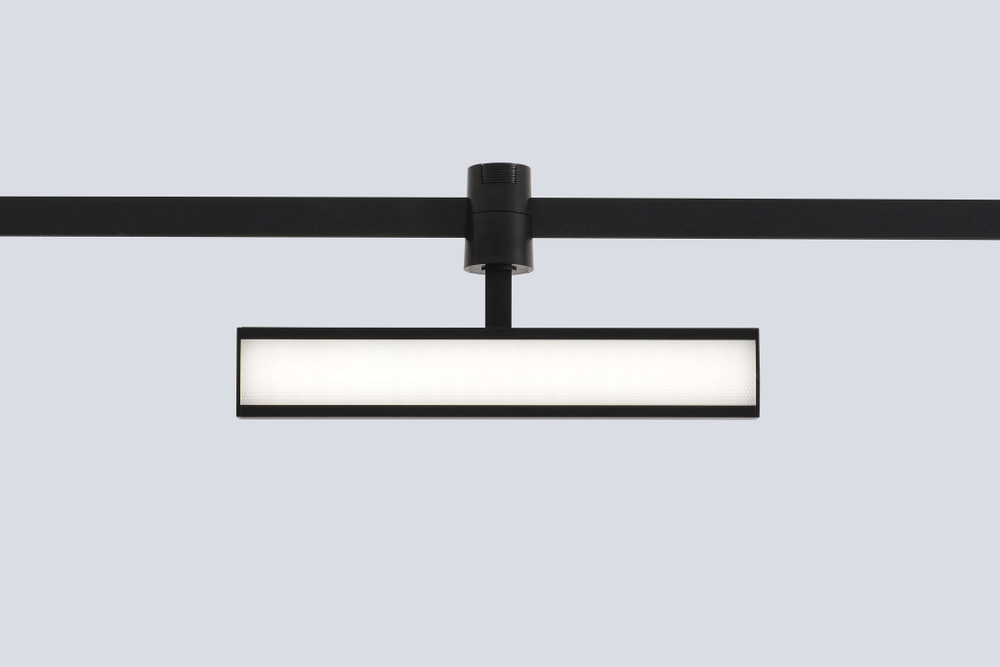 Светильник трековый для гибкой магнитной системы Crystal Lux CLT 0.37 001 10W BL SMART