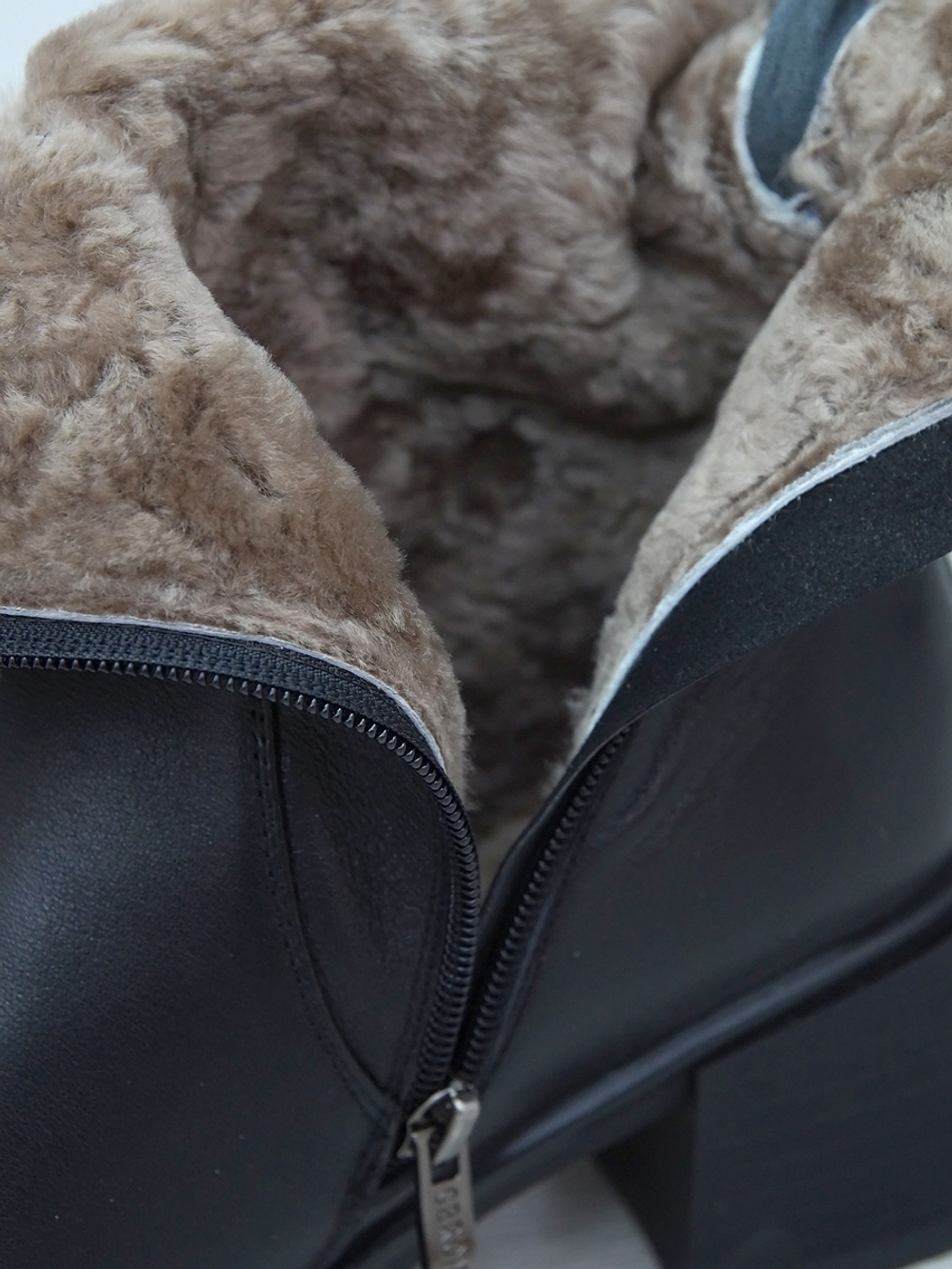 Полусапожки женские зимние