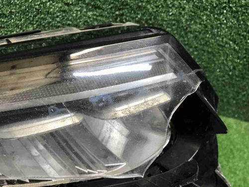 Битая Фара правая Geely Tugella (2019-2024) LED