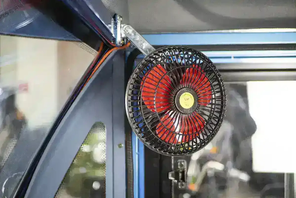 Грузовой электротрицикл Rutrike КАРГО Кабина обогрев 1500 60V1000W