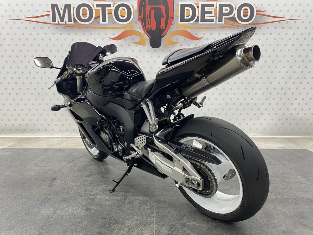 Honda CBR1000RR , 2004