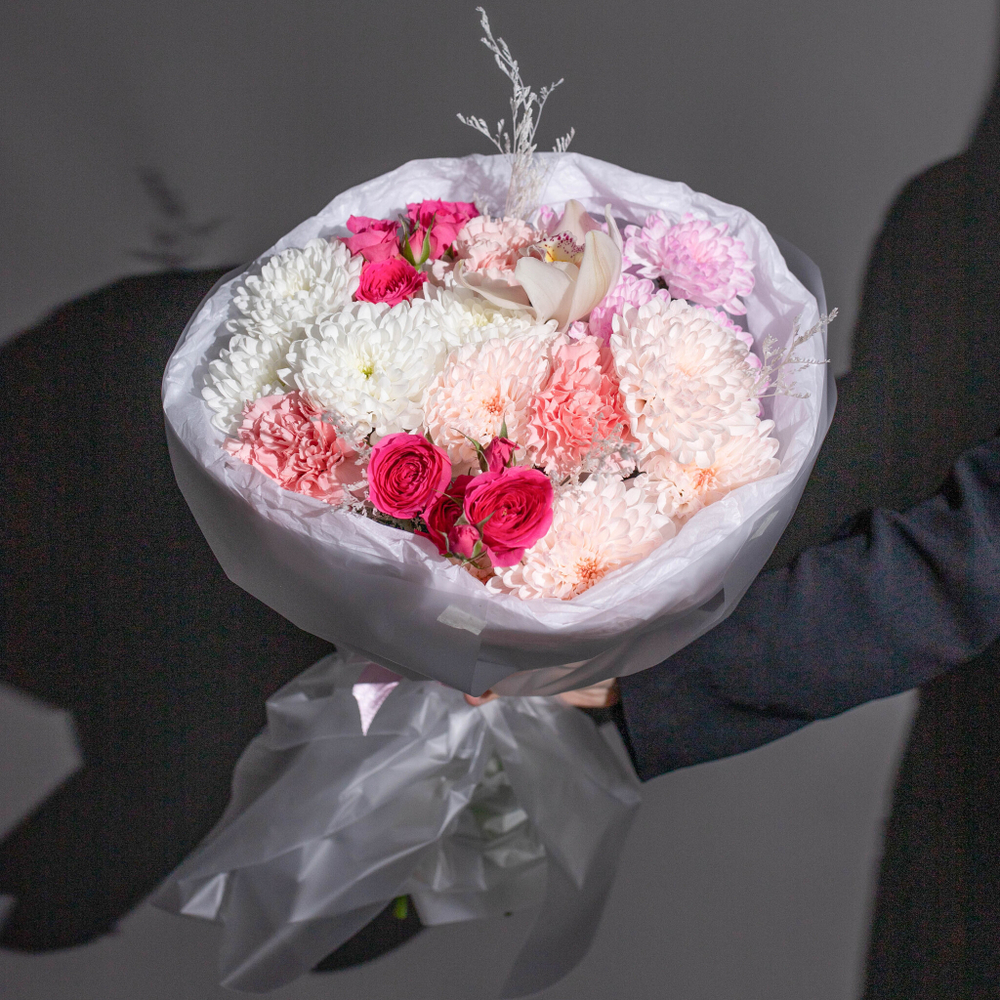 Букет нежный с орхидеей