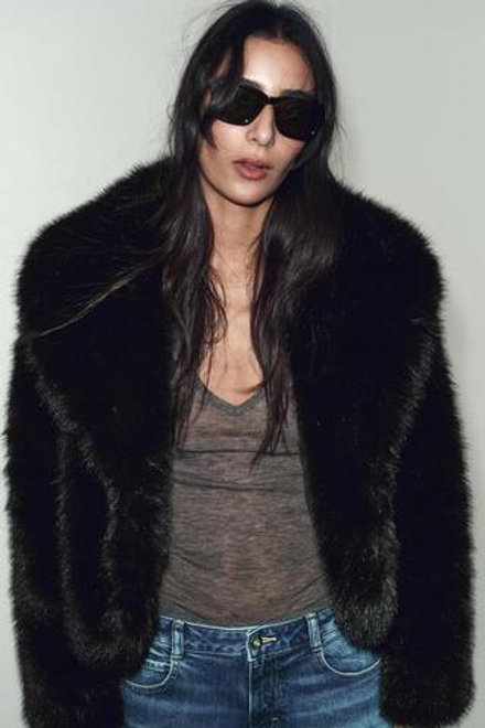 ZARA ШУБА ИСКУССТВЕННОГО МЕХА С ВОРОТНИКОМ С ЛАЦКАНАМИ, ЧЕРНЫЙ