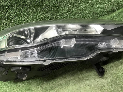 Фара правая Faw Besturn X80 (2018-2022) галоген