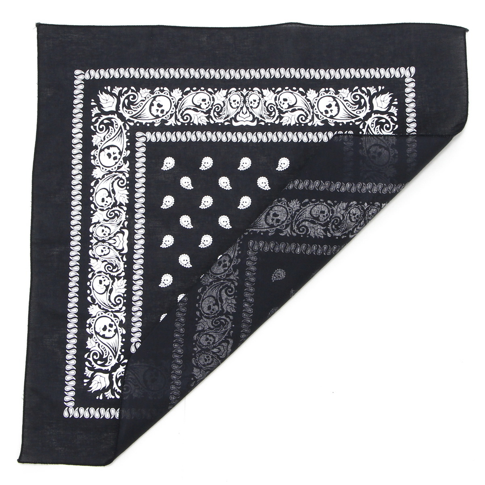 Бандана Черная с черепами в огурцах