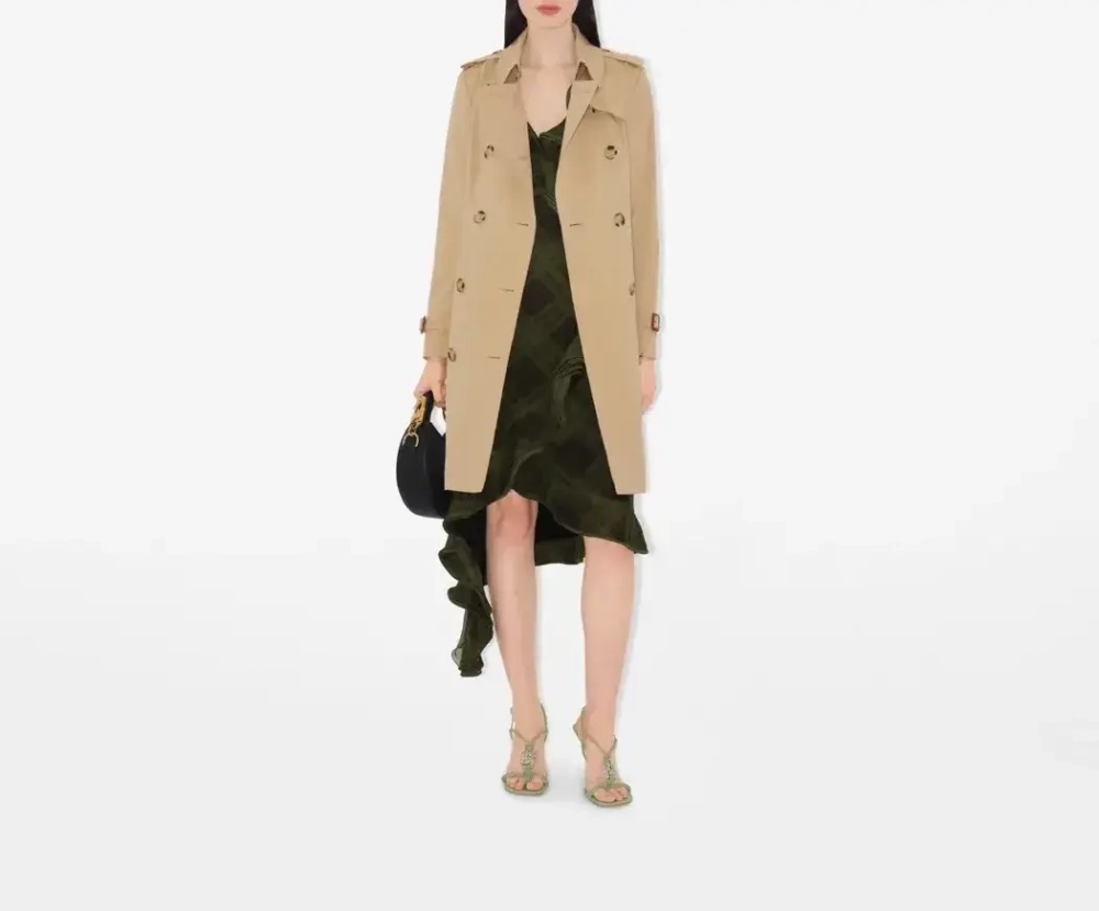 Тренч Chelsea Heritage средней длины от Burberry