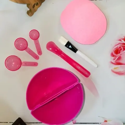 Набор аксессуаров 8 предметов «Beauty» , 2 чашки, 3 ложки, спонж, кисточка, лопатка