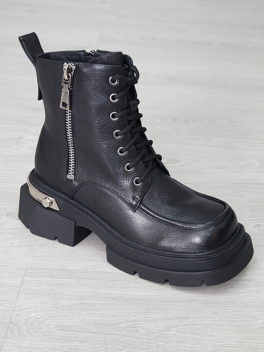 Ботинки женские демисезонные